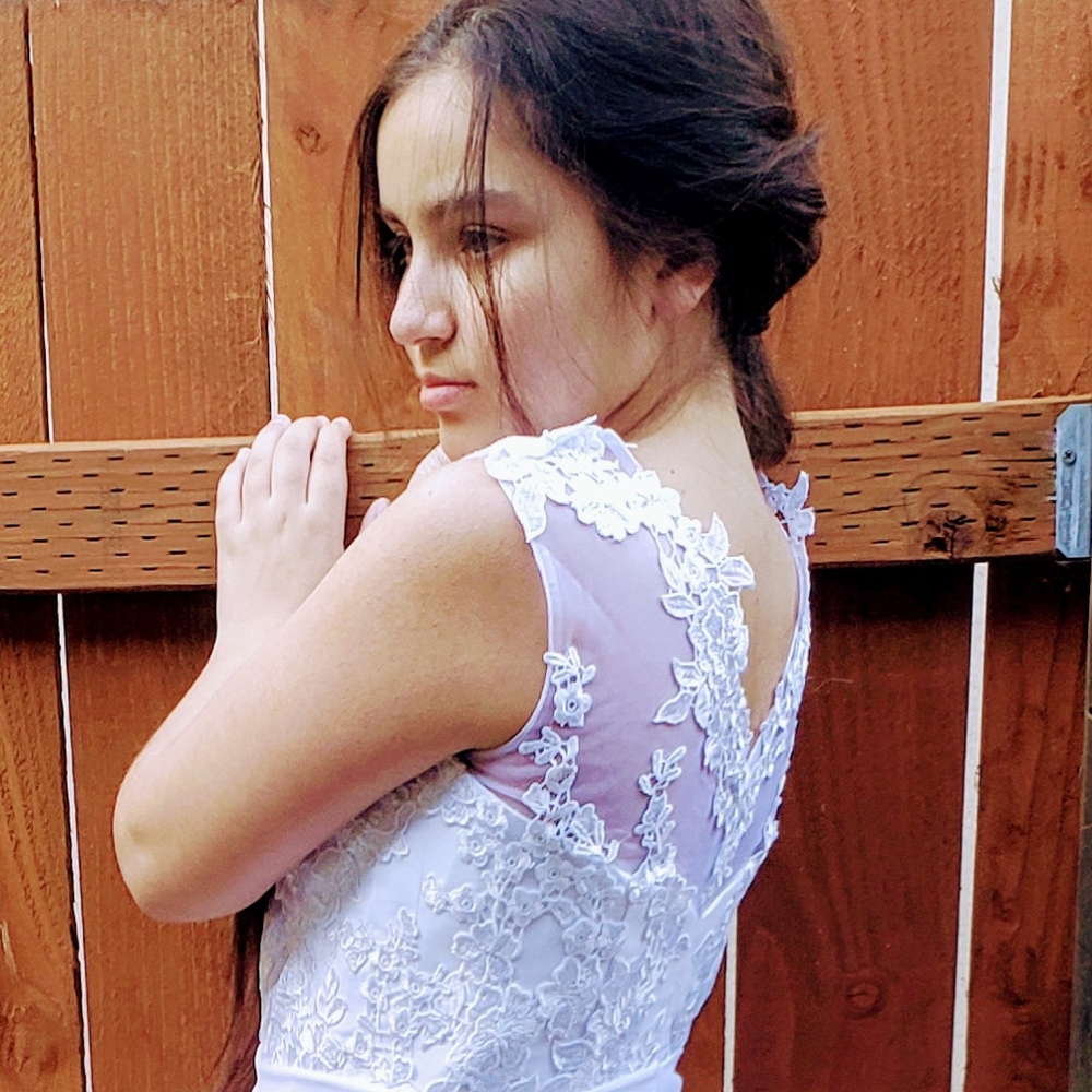 A-Line Scoop Neck Floor-Length Chiffon Wedding Dre